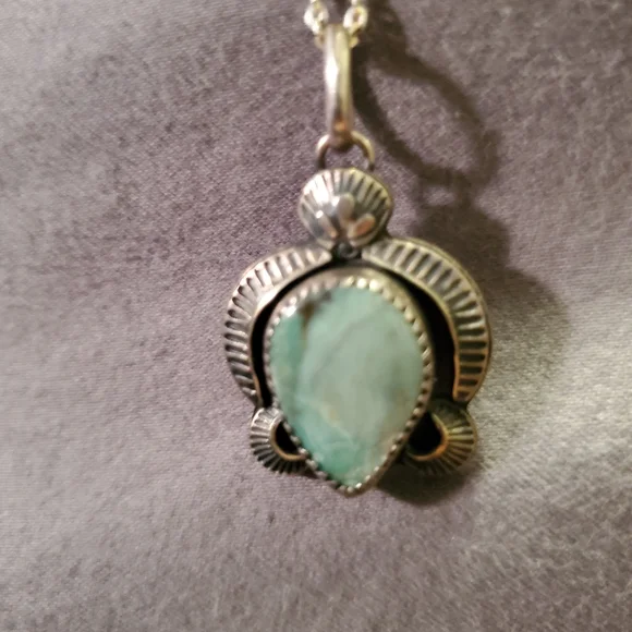 Sterling Silver Handmade Green Sea Turtle Variscite Necklace OOAK Etsy Artist - Picture 8 of 8